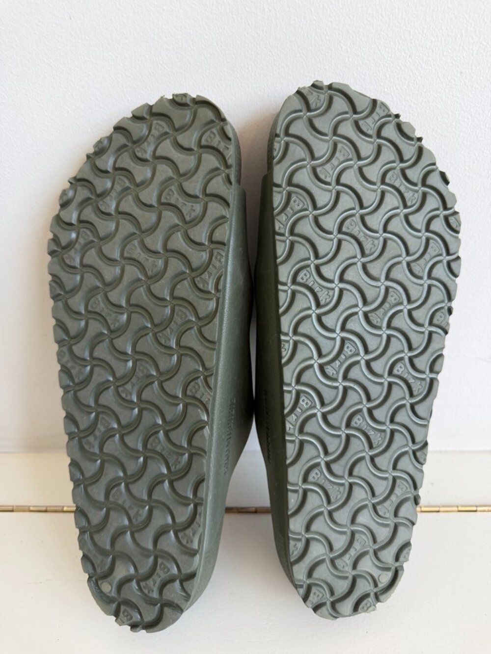 Birkenstock Arizona EVA Essentials Khaki Green Sandals Size 42 - Picture 8 of 8
